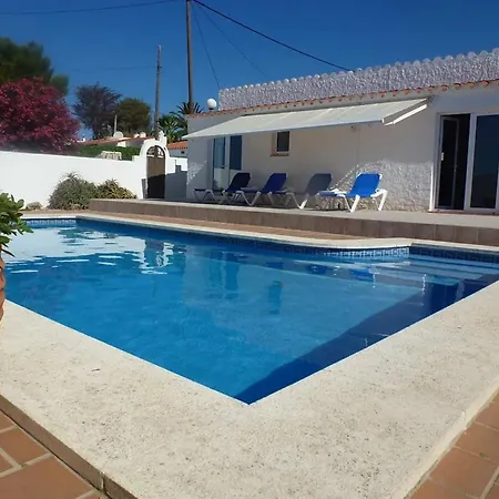 Villa Marrón